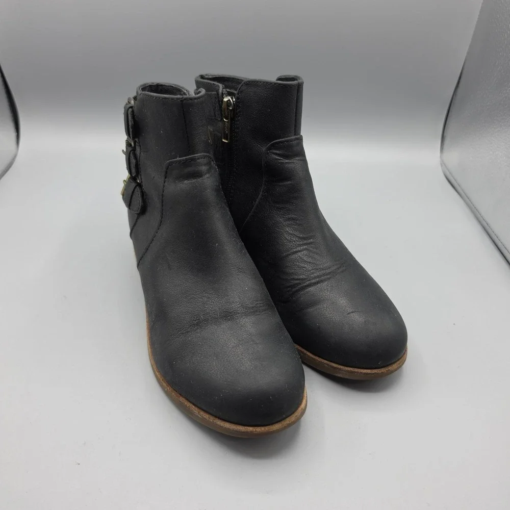 UGG Volta Booties Womens 6 Black Leather Buckles Zipper Shearling Block Heel